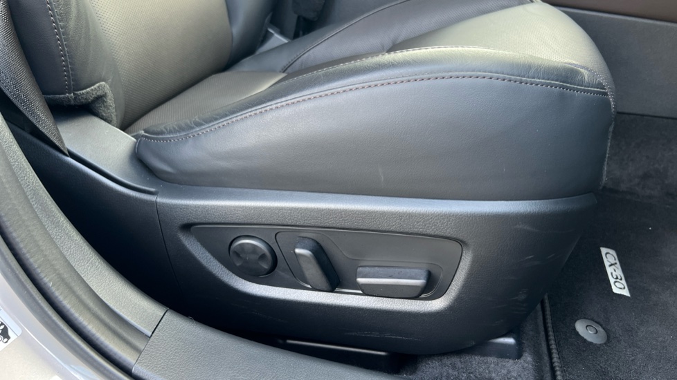 Mazda CX-30 2.0 e-Skyactiv G MHEV Takumi 5dr Auto Petrol Hatchback - Image 38