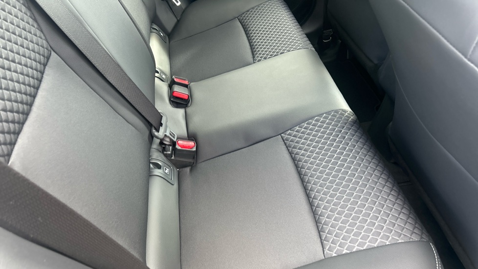 Mazda 2 Hybrid 1.5i Hybrid Homura 5dr CVT Hybrid Hatchback - Image 16