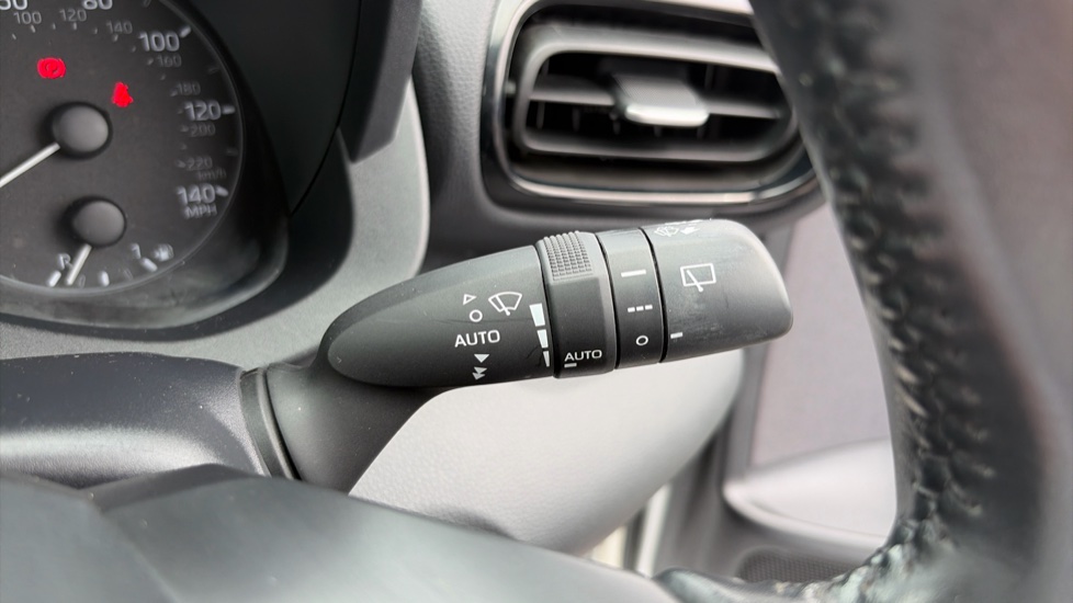 Mazda 2 Hybrid 1.5i Hybrid Agile 5dr CVT Hybrid Hatchback - Image 24