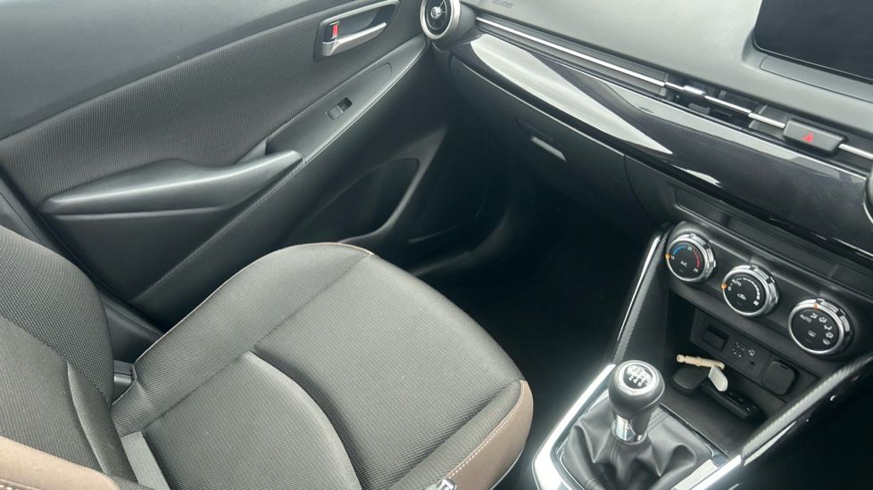 Mazda 2 1.5 Skyactiv G 75 SE-L 5dr Petrol Hatchback - Image 14