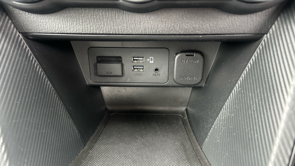 Mazda 2 1.5 Skyactiv G 75 SE-L 5dr Petrol Hatchback - Image 27