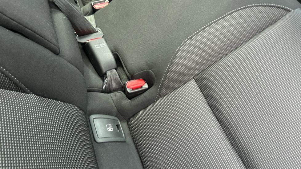 Mazda CX-30 2.0 e-Skyactiv X MHEV Sport Lux 5dr Petrol Hatchback - Image 17
