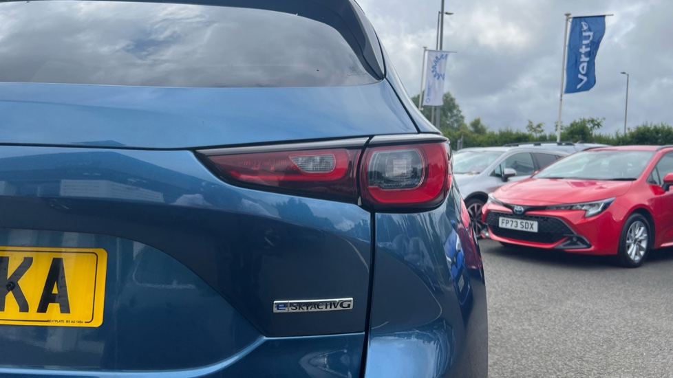 Mazda CX-5 2.0 e-Skyactiv G MHEV Exclusive-Line 5dr Auto Petrol Estate - Image 21
