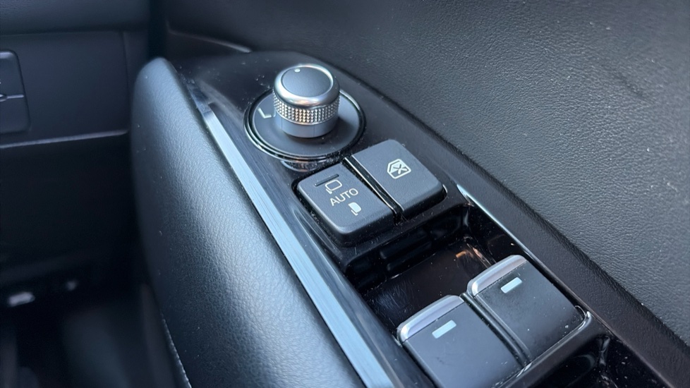Mazda 6 2.0 Skyactiv-G Sport 5dr Petrol Estate - Image 22
