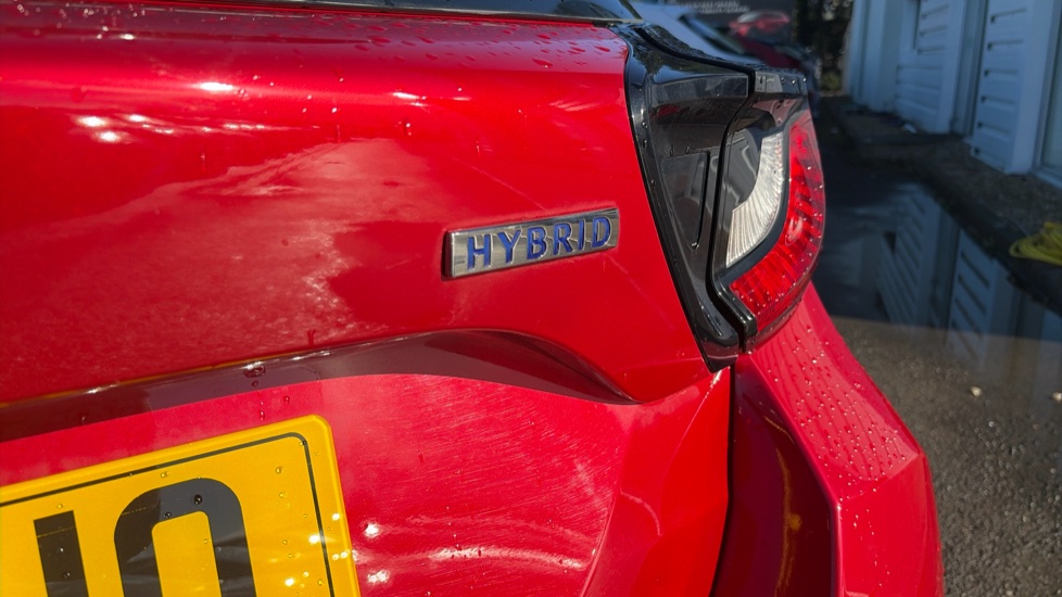 Mazda 2 Hybrid 1.5i Hybrid Exclusive Line 5dr CVT Hybrid Hatchback - Image 8