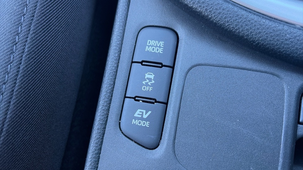Mazda 2 Hybrid 1.5i Hybrid Exclusive Line 5dr CVT Hybrid Hatchback - Image 30