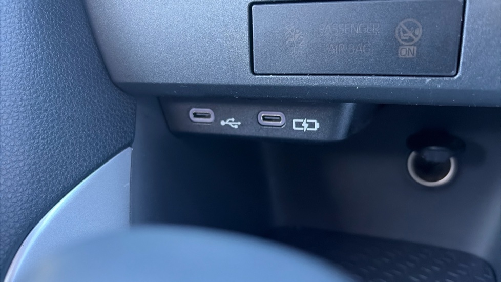 Mazda 2 Hybrid 1.5i Hybrid Exclusive Line 5dr CVT Hybrid Hatchback - Image 32