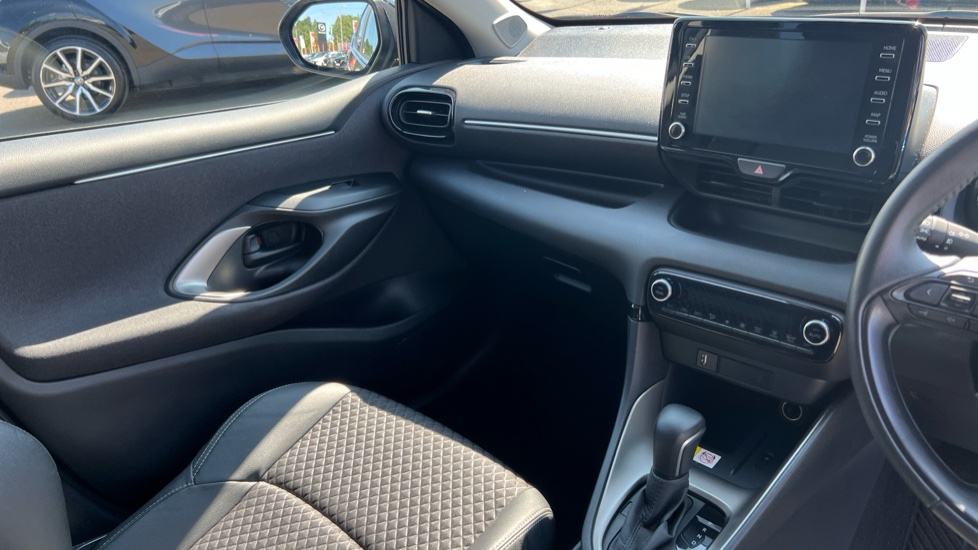 Mazda 2 Hybrid 1.5i Hybrid Select 5dr CVT Hybrid Hatchback - Image 14
