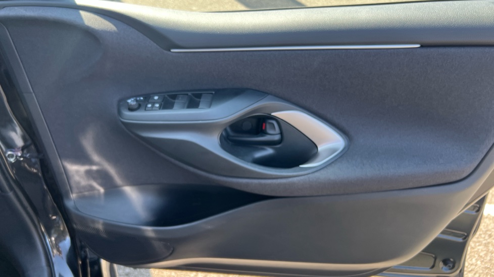 Mazda 2 Hybrid 1.5i Hybrid Select 5dr CVT Hybrid Hatchback - Image 33