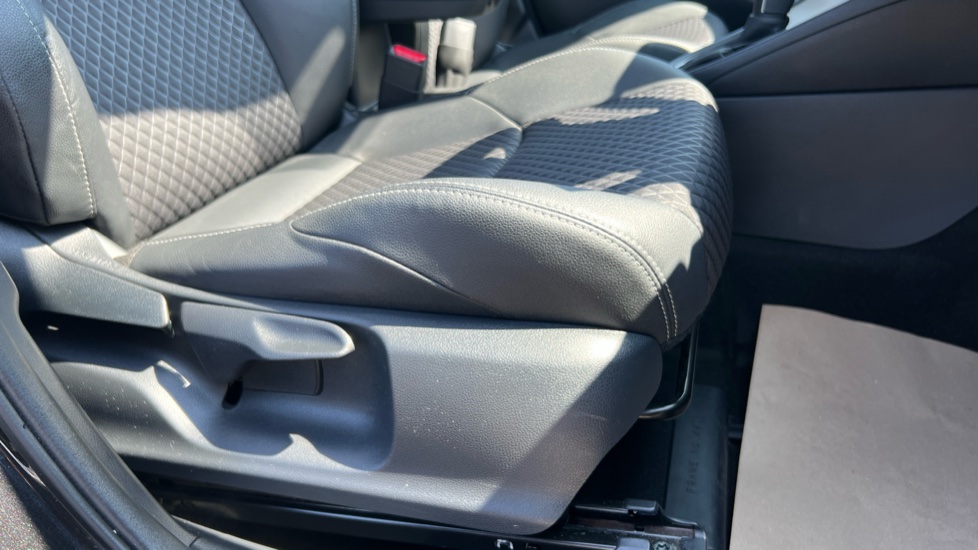 Mazda 2 Hybrid 1.5i Hybrid Select 5dr CVT Hybrid Hatchback - Image 35