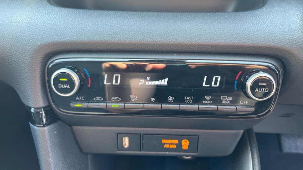 Mazda 2 Hybrid 1.5i Hybrid Select 5dr CVT Hybrid Hatchback - Image 42