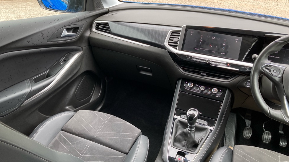 Vauxhall Grandland 1.2 Turbo Ultimate 5dr Petrol Hatchback - Image 14
