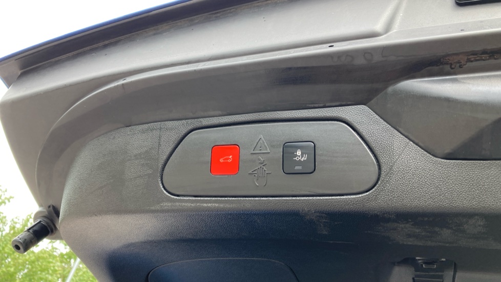 Vauxhall Grandland 1.2 Turbo Ultimate 5dr Petrol Hatchback - Image 36