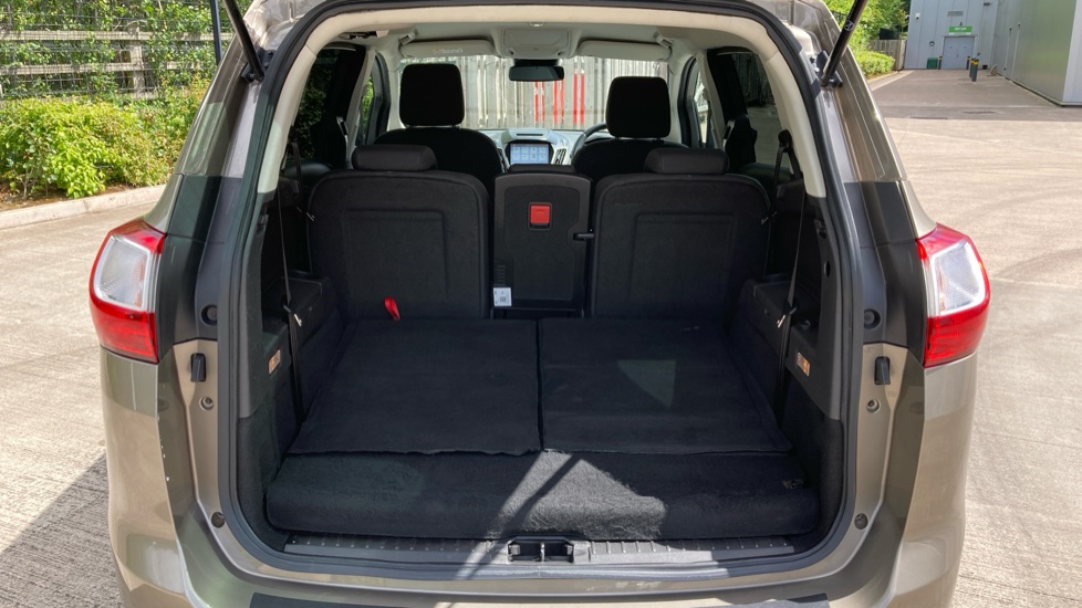 Ford Grand C-MAX 1.5 EcoBoost Titanium 5dr Powershift Petrol Estate - Image 4
