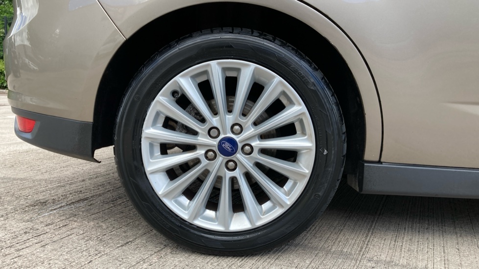 Ford Grand C-MAX 1.5 EcoBoost Titanium 5dr Powershift Petrol Estate - Image 7