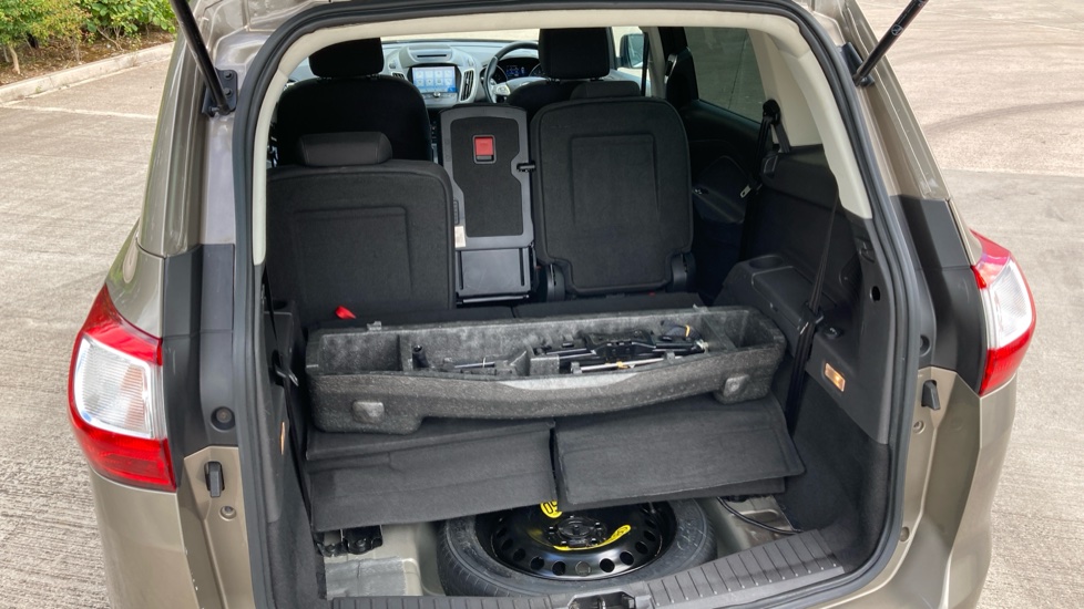 Ford Grand C-MAX 1.5 EcoBoost Titanium 5dr Powershift Petrol Estate - Image 34
