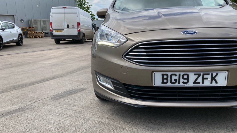 Ford Grand C-MAX 1.5 EcoBoost Titanium 5dr Powershift Petrol Estate - Image 39