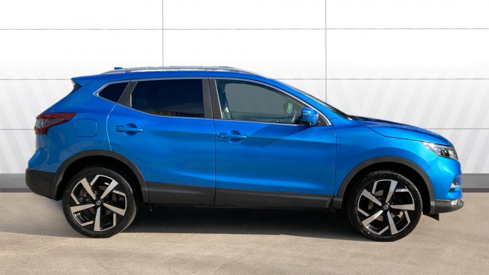 Nissan Qashqai 1.3 DiG-T N-Motion 5dr Petrol Hatchback - Image 5