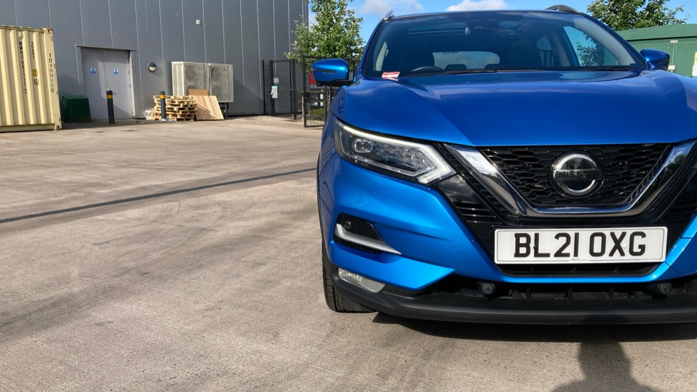 Nissan Qashqai 1.3 DiG-T N-Motion 5dr Petrol Hatchback - Image 41