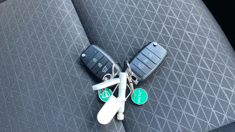 Kia Picanto 1.0 2 5dr Auto [4 seats] Petrol Hatchback - Image 20