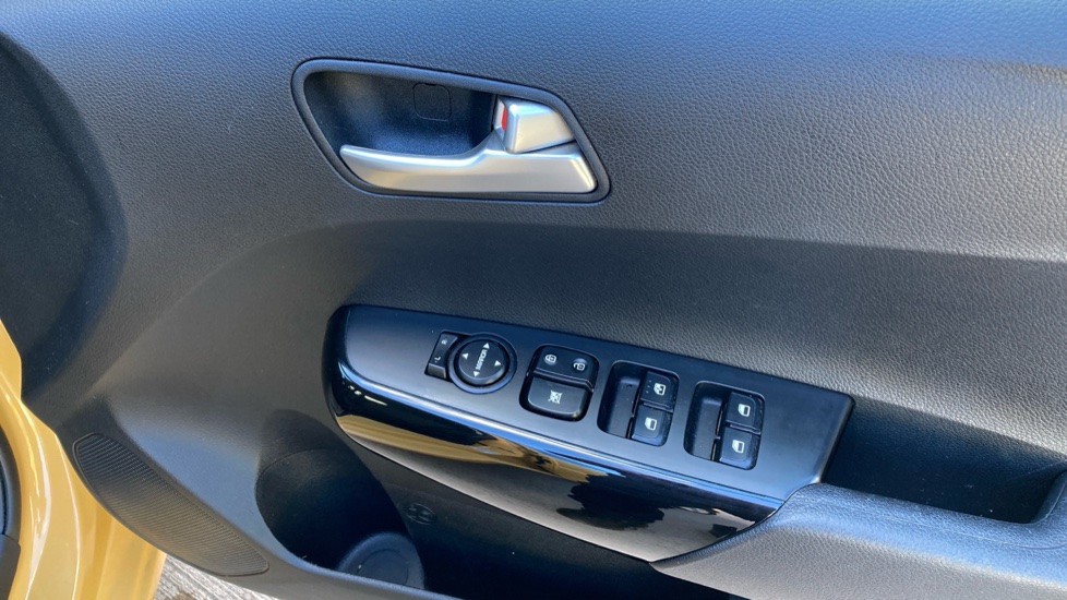 Kia Picanto 1.0 2 5dr Auto [4 seats] Petrol Hatchback - Image 26