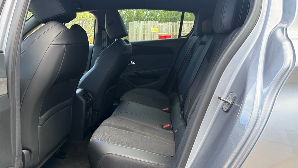 Peugeot 308 1.2 PureTech GT 5dr EAT8 Petrol Hatchback - Image 16