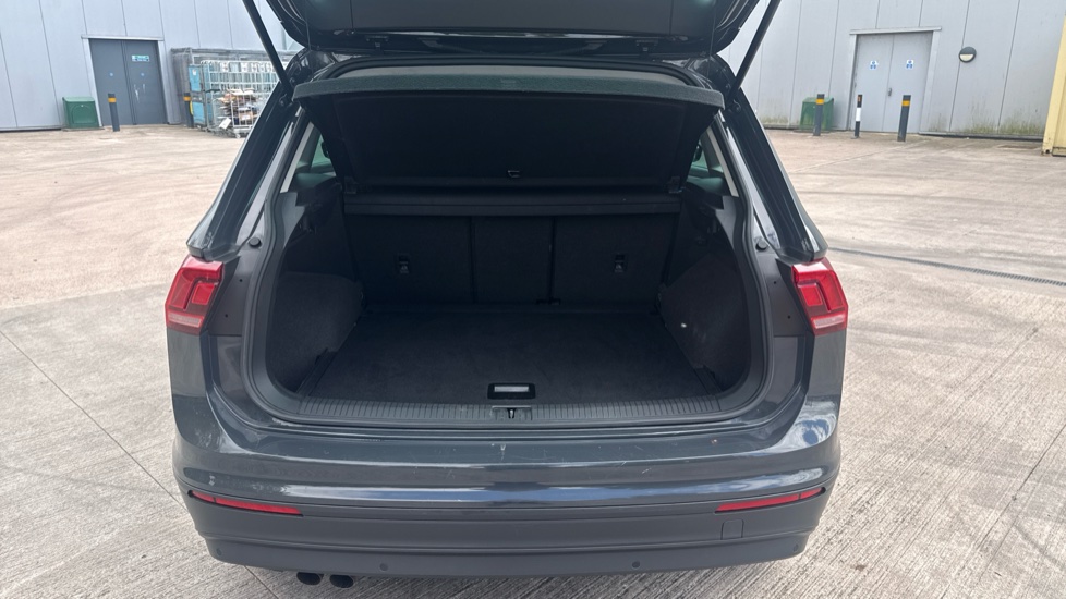 Volkswagen Tiguan 1.5 TSi EVO 150 Match 5dr Petrol Estate - Image 4