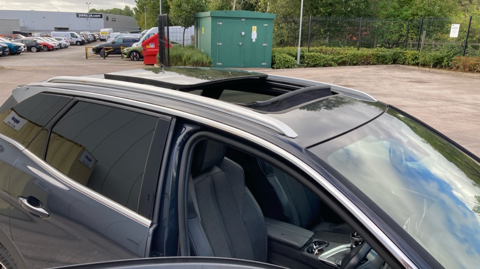 Peugeot 3008 1.2 PureTech GT Line 5dr Petrol Estate - Image 31