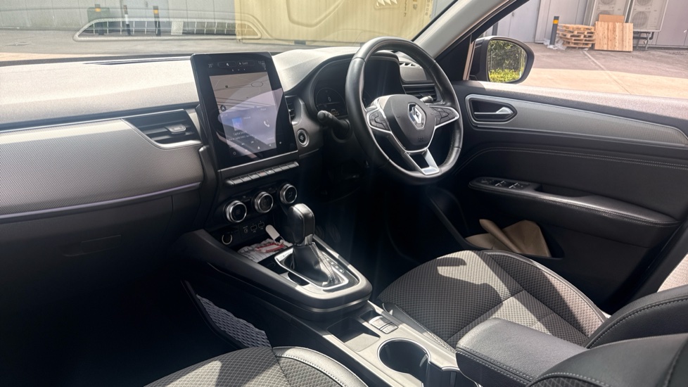 Renault Arkana 1.6 E-TECH Hybrid 145 S Edition 5dr Auto Hybrid Estate - Image 9