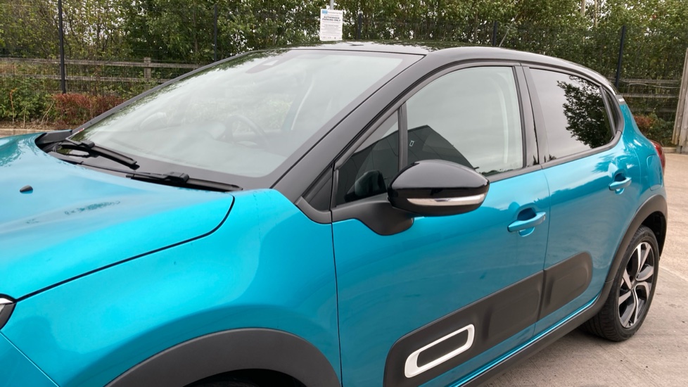 Citroen C3 1.2 PureTech Shine Plus 5dr Petrol Hatchback - Image 38