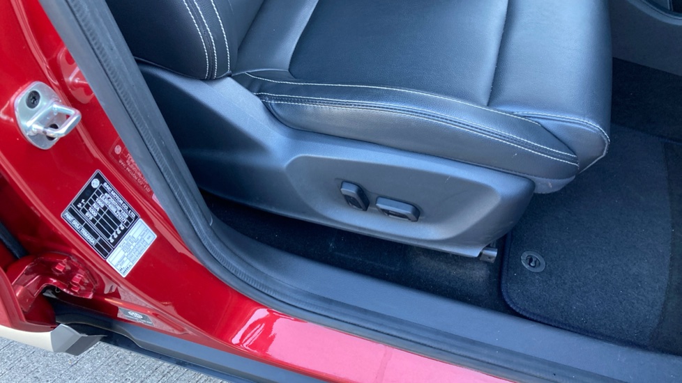 MG ZS 105kW Exclusive EV 45kWh 5dr Auto Electric Hatchback - Image 32