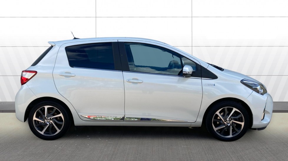 Toyota Yaris 1.5 Hybrid Excel 5dr CVT Hybrid Hatchback - Image 5