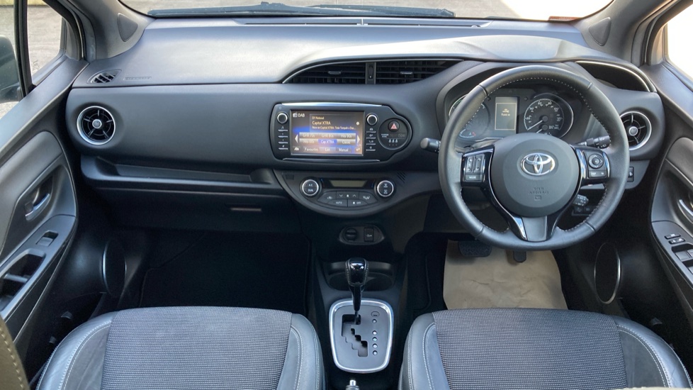 Toyota Yaris 1.5 Hybrid Excel 5dr CVT Hybrid Hatchback - Image 10