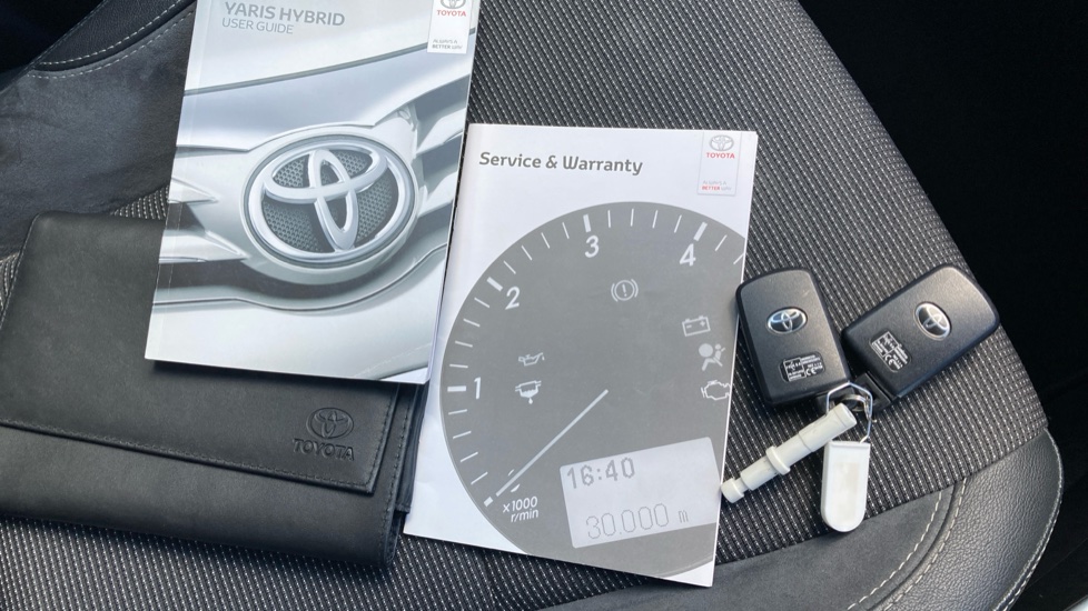 Toyota Yaris 1.5 Hybrid Excel 5dr CVT Hybrid Hatchback - Image 19