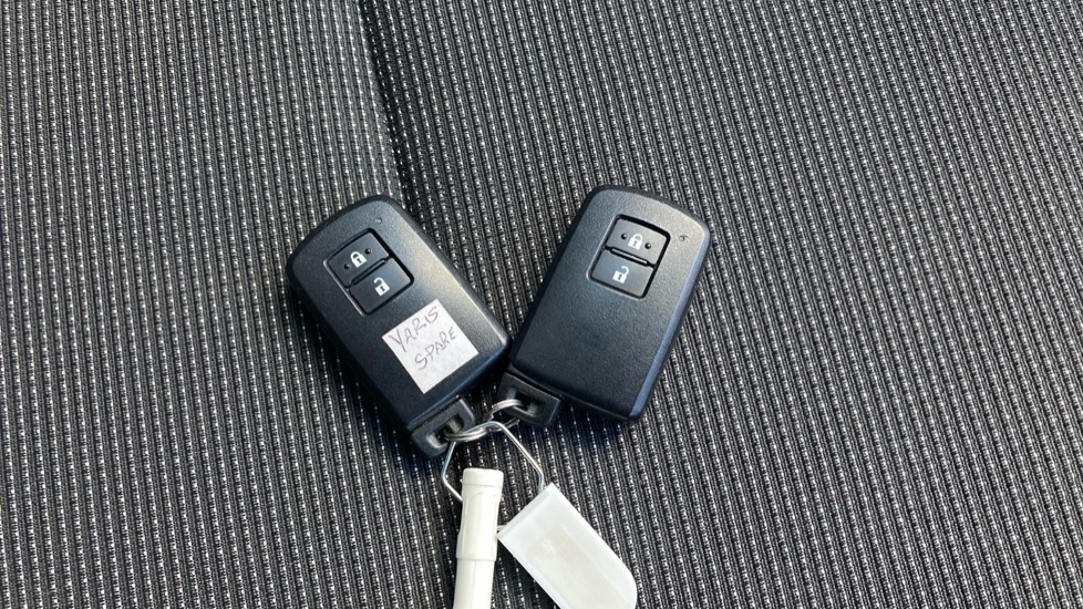 Toyota Yaris 1.5 Hybrid Excel 5dr CVT Hybrid Hatchback - Image 20