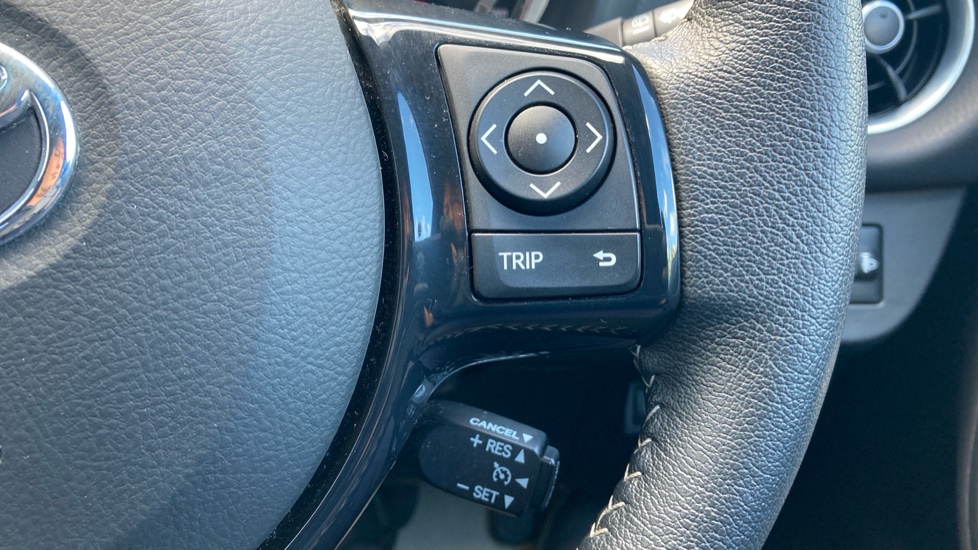 Toyota Yaris 1.5 Hybrid Excel 5dr CVT Hybrid Hatchback - Image 22