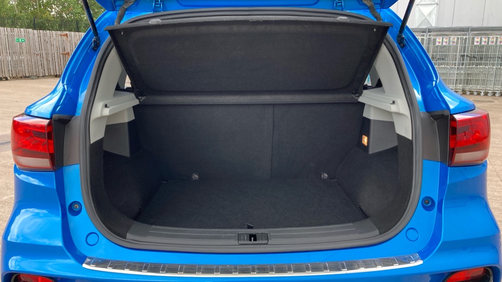 MG ZS 1.5 VTi-TECH Exclusive 5dr Petrol Hatchback - Image 4