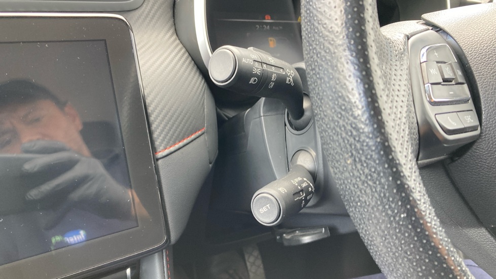 MG ZS 1.5 VTi-TECH Exclusive 5dr Petrol Hatchback - Image 23