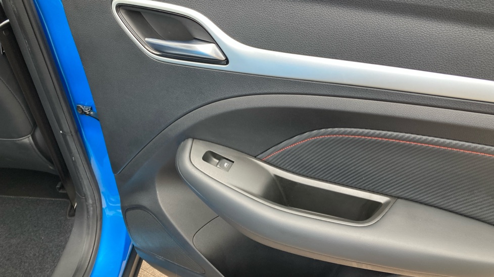 MG ZS 1.5 VTi-TECH Exclusive 5dr Petrol Hatchback - Image 31