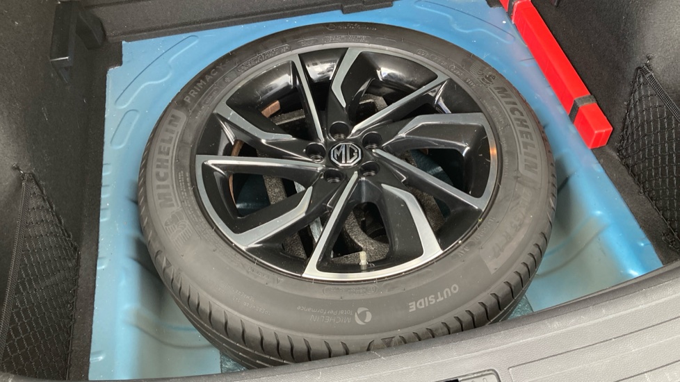 MG ZS 1.5 VTi-TECH Exclusive 5dr Petrol Hatchback - Image 35