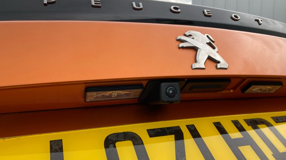 Peugeot 2008 1.2 PureTech 130 GT 5dr EAT8 Petrol Estate - Image 34
