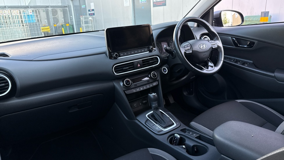 Hyundai KONA 1.6 GDi Hybrid Premium 5dr DCT Hybrid Hatchback - Image 9