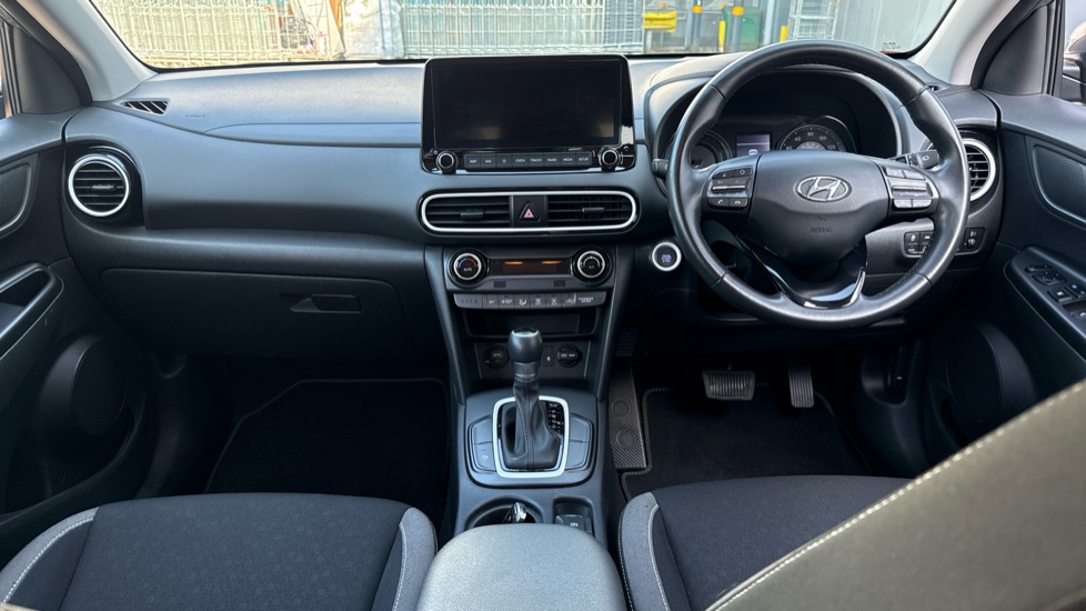 Hyundai KONA 1.6 GDi Hybrid Premium 5dr DCT Hybrid Hatchback - Image 10