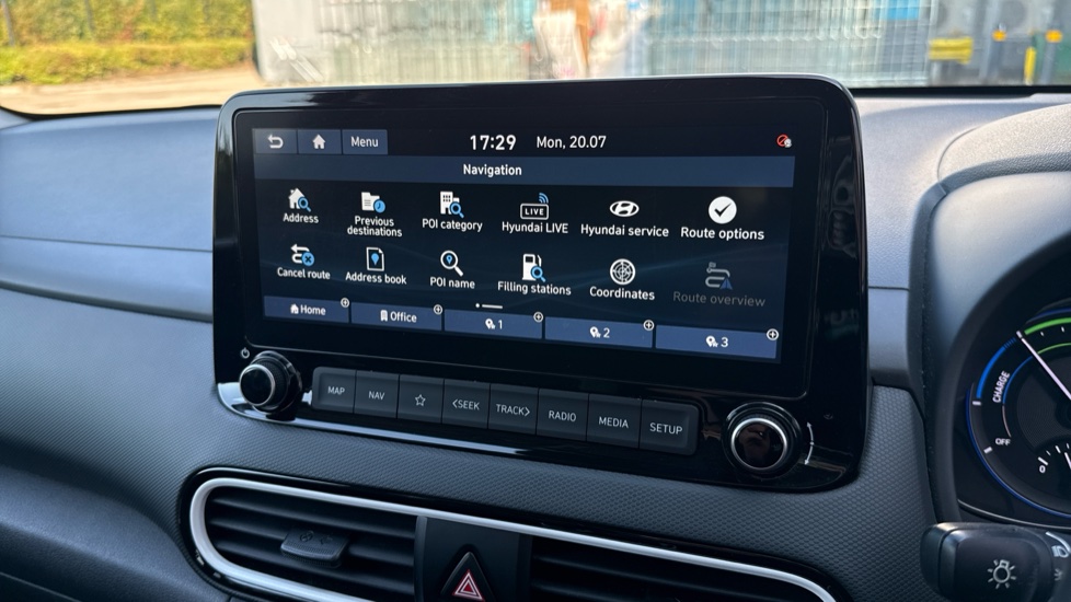 Hyundai KONA 1.6 GDi Hybrid Premium 5dr DCT Hybrid Hatchback - Image 28