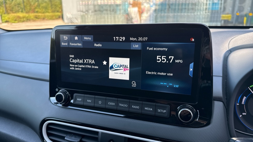Hyundai KONA 1.6 GDi Hybrid Premium 5dr DCT Hybrid Hatchback - Image 29