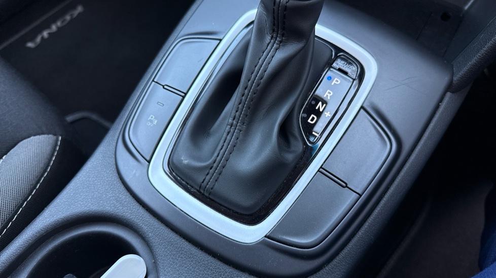 Hyundai KONA 1.6 GDi Hybrid Premium 5dr DCT Hybrid Hatchback - Image 34