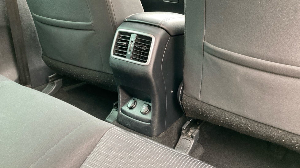 Kia Sportage 1.6 GDi ISG 2 5dr Petrol Estate - Image 30