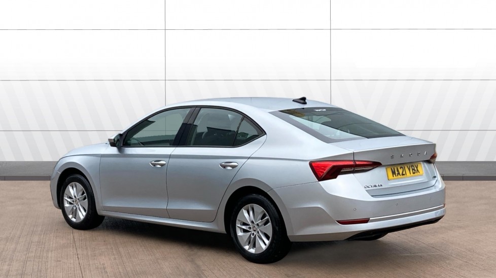 Skoda Octavia 1.0 TSI e-TEC SE Technology 5dr DSG Petrol Hatchback - Image 2