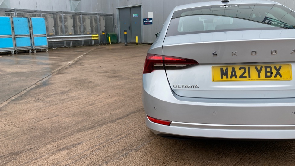 Skoda Octavia 1.0 TSI e-TEC SE Technology 5dr DSG Petrol Hatchback - Image 33