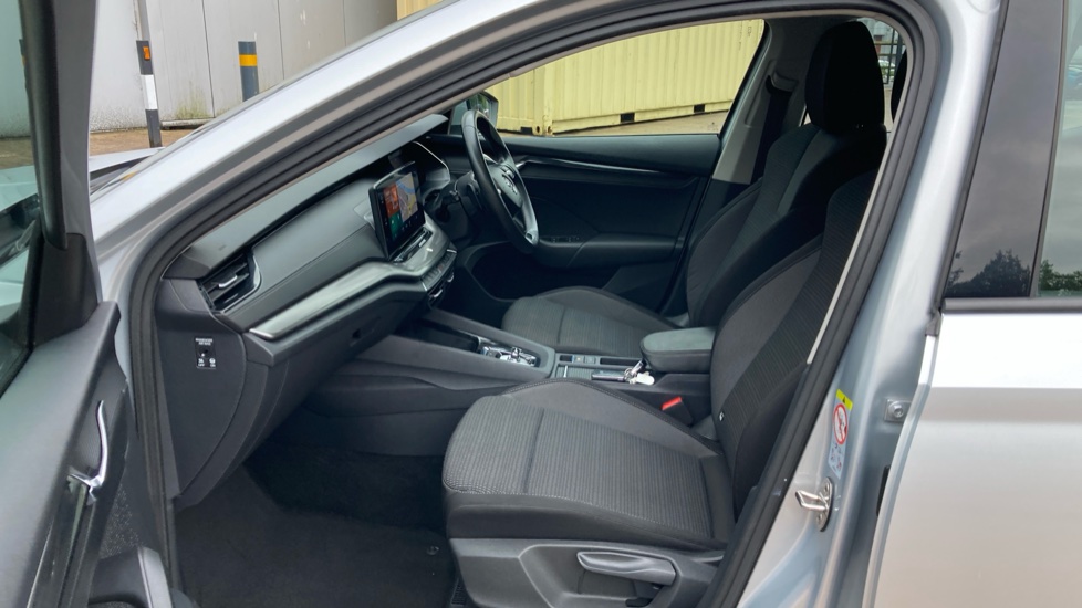 Skoda Octavia 1.0 TSI e-TEC SE Technology 5dr DSG Petrol Hatchback - Image 34
